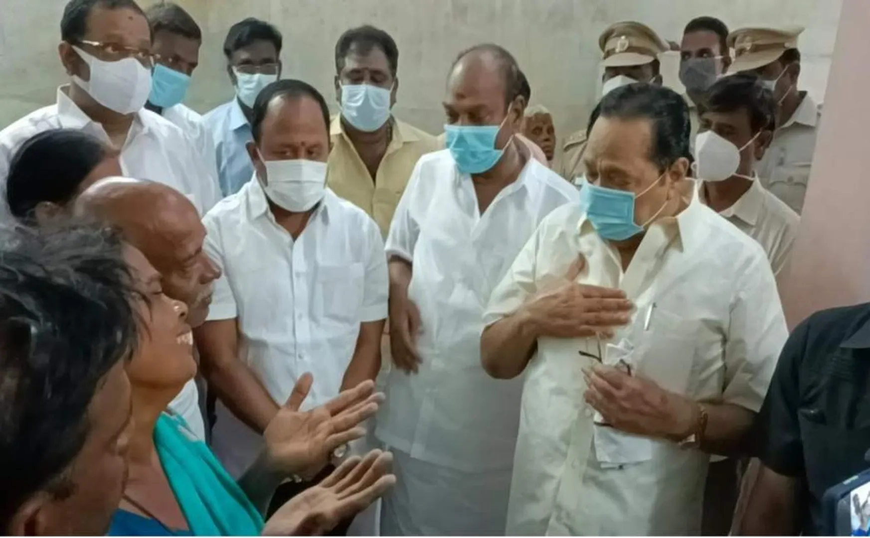 neet exam student incident minister duraimurugan meet student family 